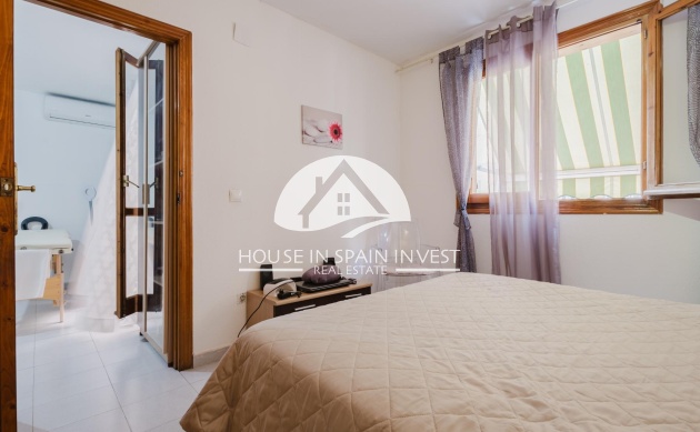 Resale - Apartment  - Torrevieja - El Acequión - Los Náufragos