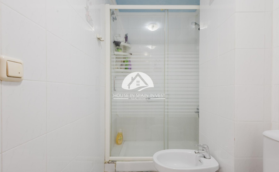 Resale - Apartment  - Torrevieja - El Acequión - Los Náufragos