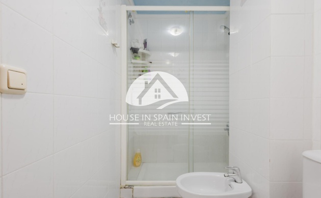 Resale - Apartment  - Torrevieja - El Acequión - Los Náufragos