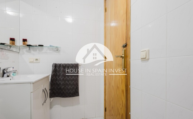 Resale - Apartment  - Torrevieja - El Acequión - Los Náufragos