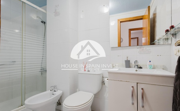 Resale - Apartment  - Torrevieja - El Acequión - Los Náufragos