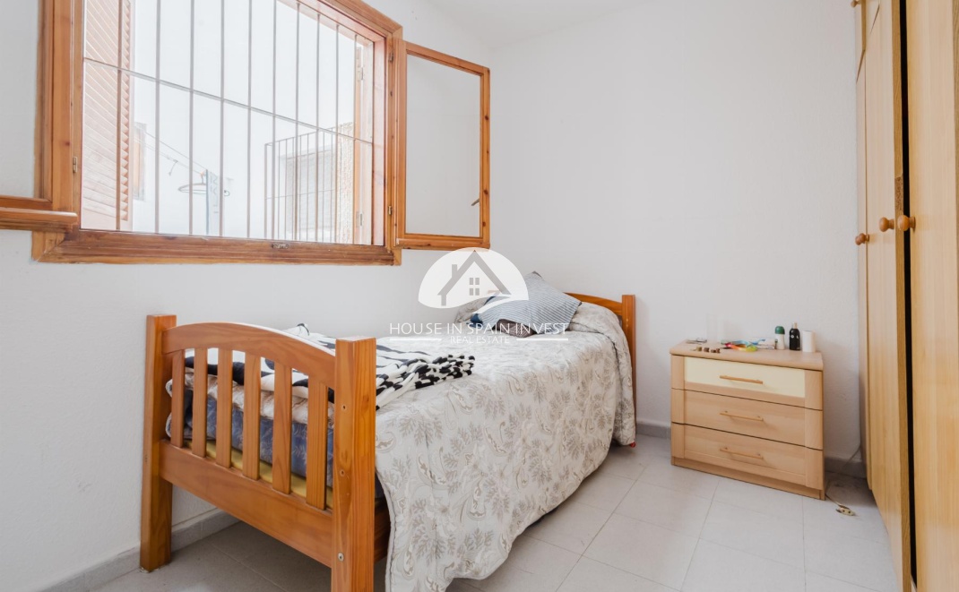 Resale - Apartment  - Torrevieja - El Acequión - Los Náufragos