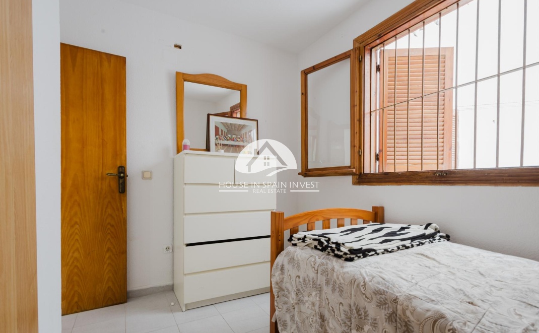 Resale - Apartment  - Torrevieja - El Acequión - Los Náufragos