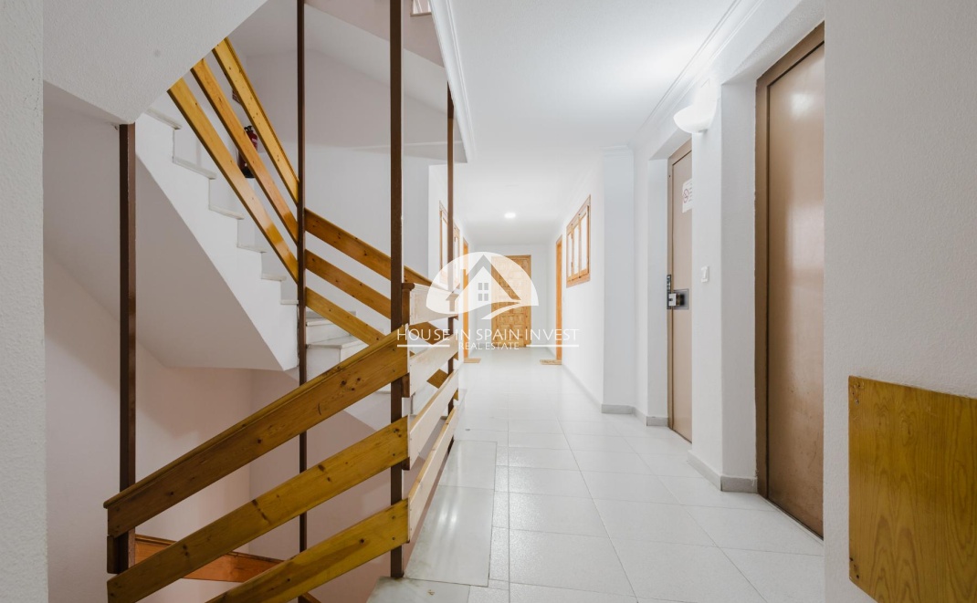 Resale - Apartment  - Torrevieja - El Acequión - Los Náufragos