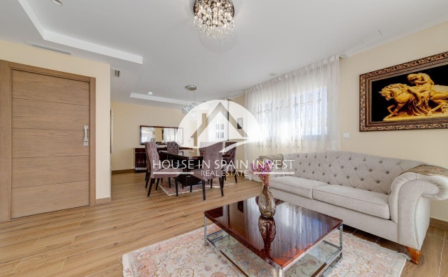 Resale - Villa - Torrevieja - Los Balcones  