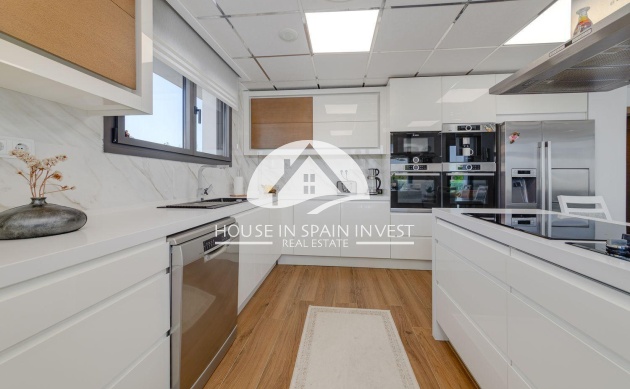 Resale - Villa - Torrevieja - Los Balcones  