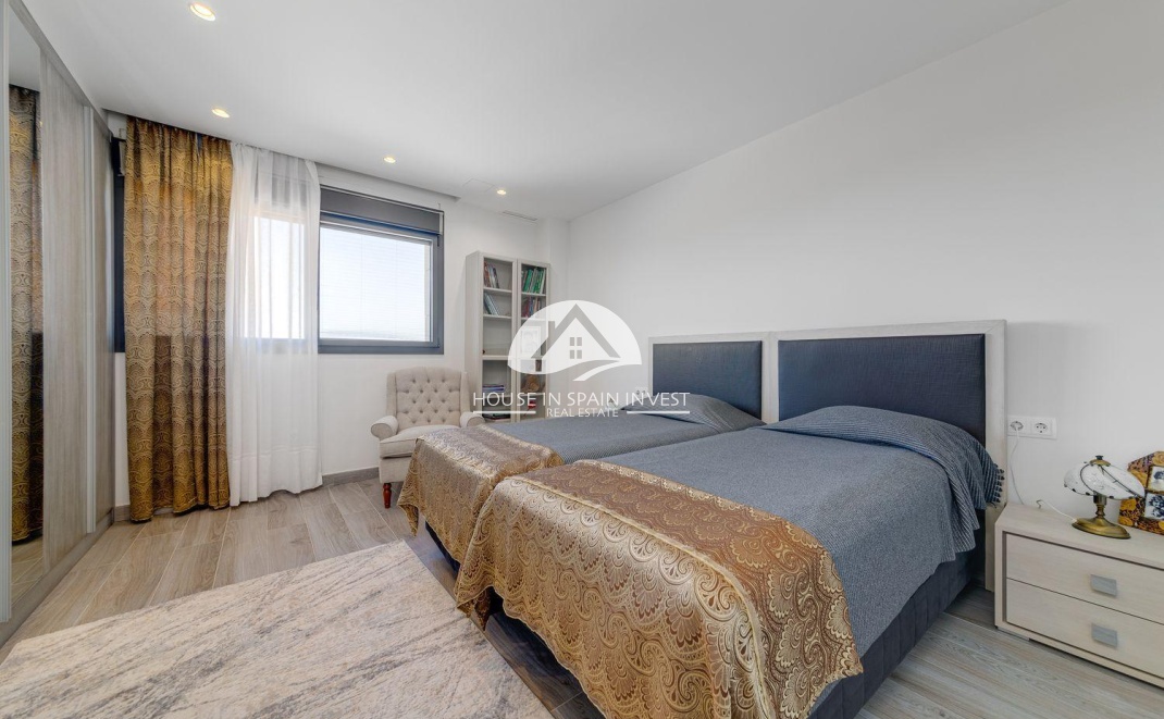 Resale - Villa - Torrevieja - Los Balcones  