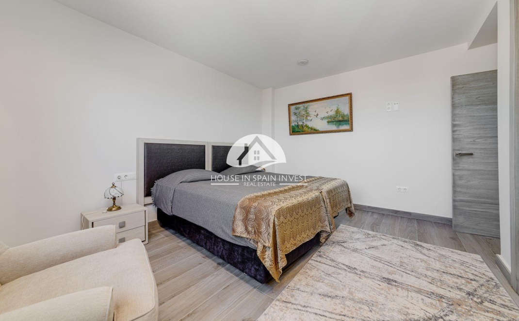 Resale - Villa - Torrevieja - Los Balcones  