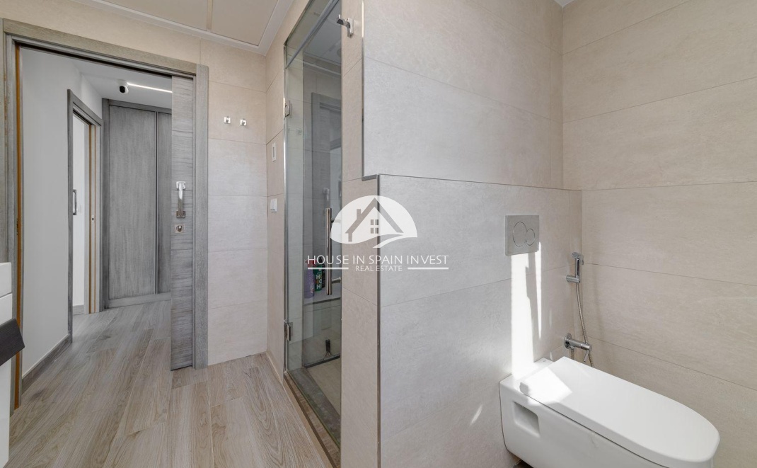 Resale - Villa - Torrevieja - Los Balcones  