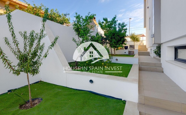 Resale - Villa - Torrevieja - Los Balcones  