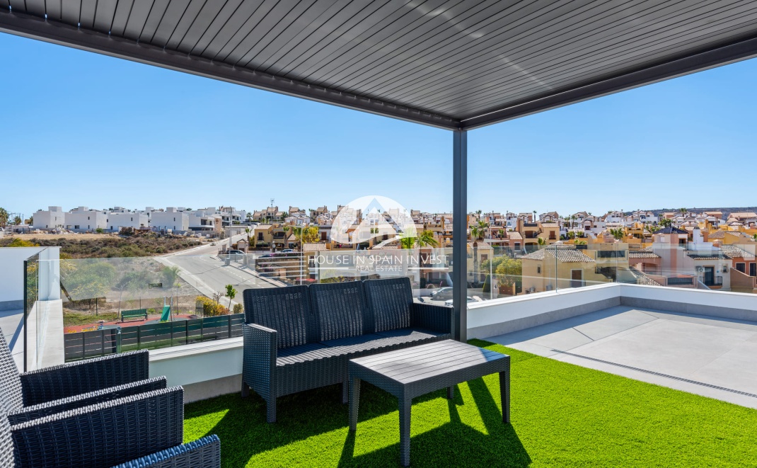 Obra nueva - Chalet - La Finca Golf