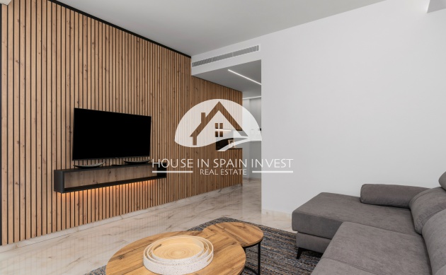 Obra nueva - Chalet - La Finca Golf