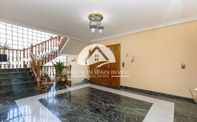 Resale - Villa - Torrevieja - Torreta - Salado