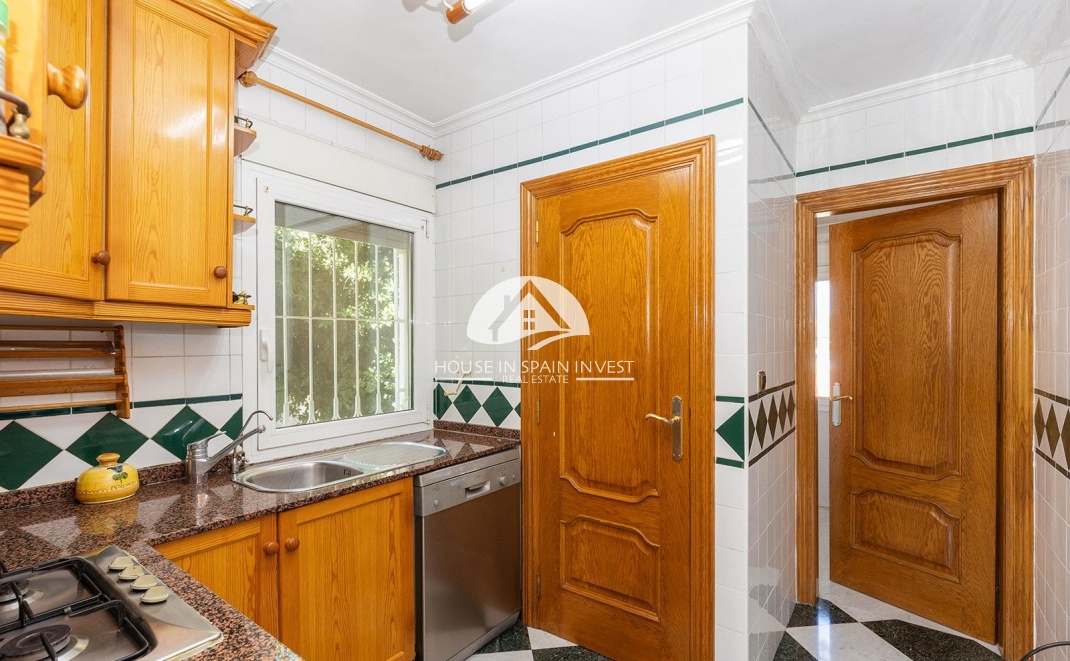 Resale - Villa - Torrevieja - Torreta - Salado