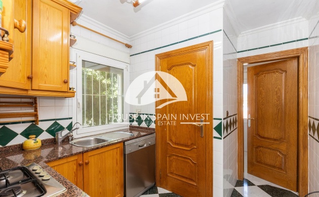 Resale - Villa - Torrevieja - Torreta - Salado