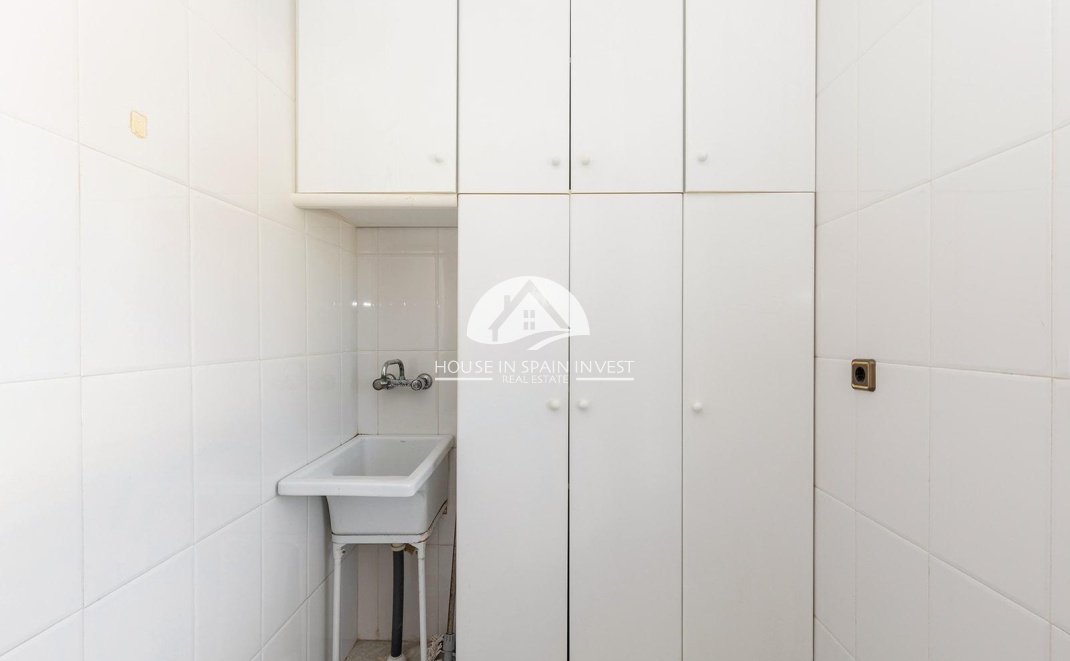 Resale - Villa - Torrevieja - Torreta - Salado