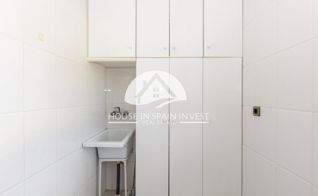 Resale - Villa - Torrevieja - Torreta - Salado