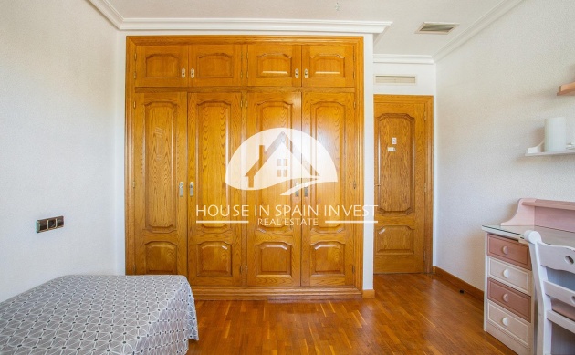 Resale - Villa - Torrevieja - Torreta - Salado