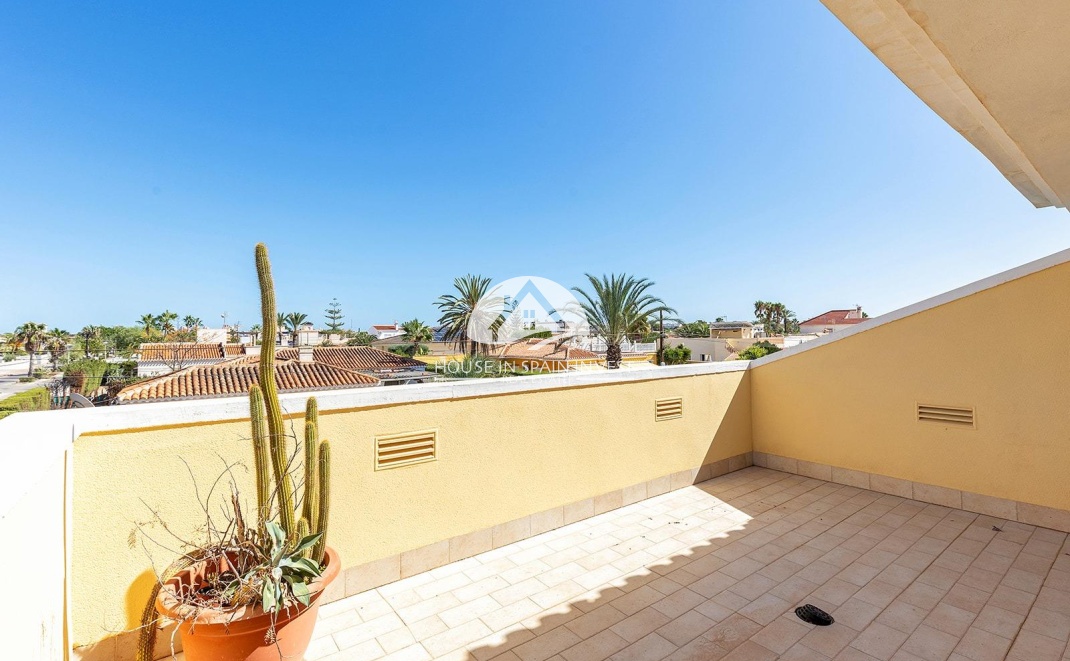Resale - Villa - Torrevieja - Torreta - Salado