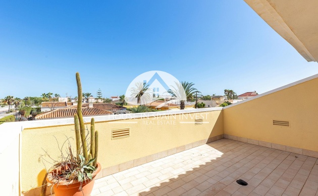 Resale - Villa - Torrevieja - Torreta - Salado