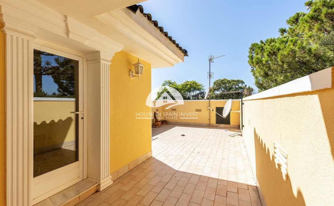 Resale - Villa - Torrevieja - Torreta - Salado