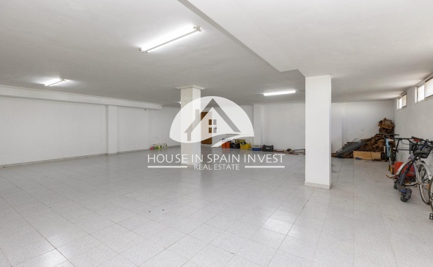 Resale - Villa - Torrevieja - Torreta - Salado