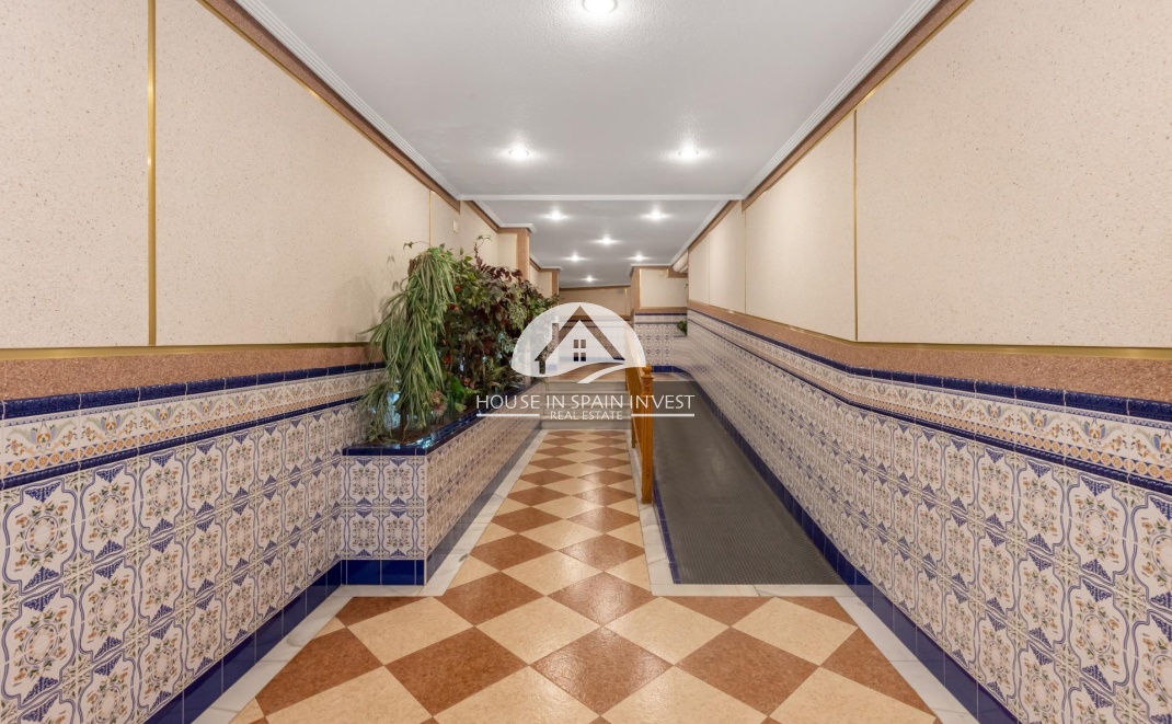 Resale - Apartment  - Torrevieja - La Mata