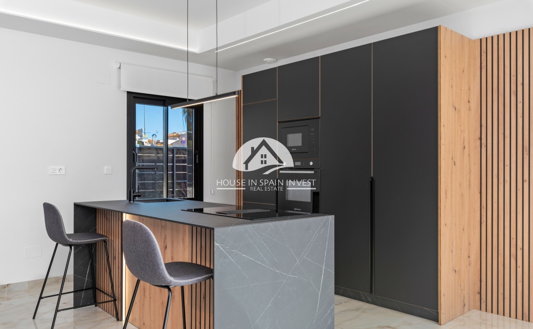 Obra nueva - Chalet - La Finca Golf