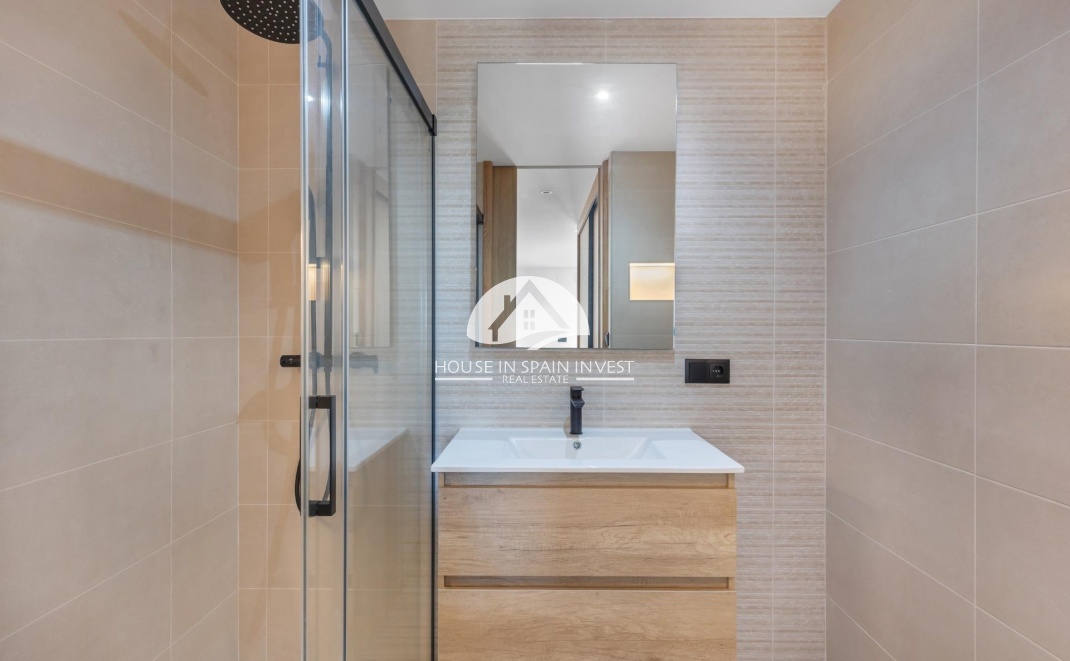 Resale - Apartment  - Torrevieja - La Mata