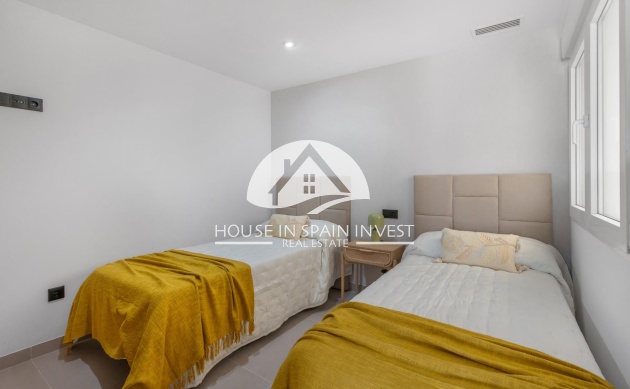 Resale - Apartment  - Torrevieja - La Mata