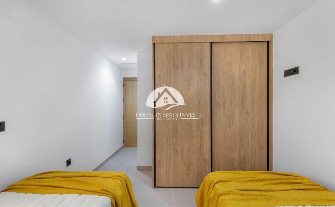 Resale - Apartment  - Torrevieja - La Mata