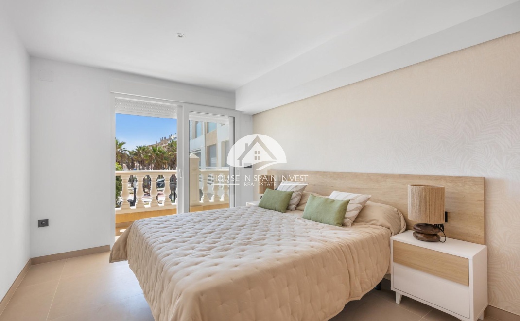 Resale - Apartment  - Torrevieja - La Mata