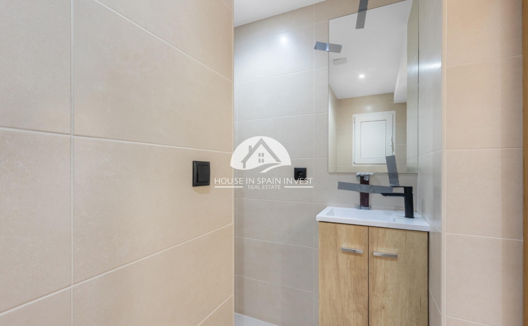 Resale - Apartment  - Torrevieja - La Mata