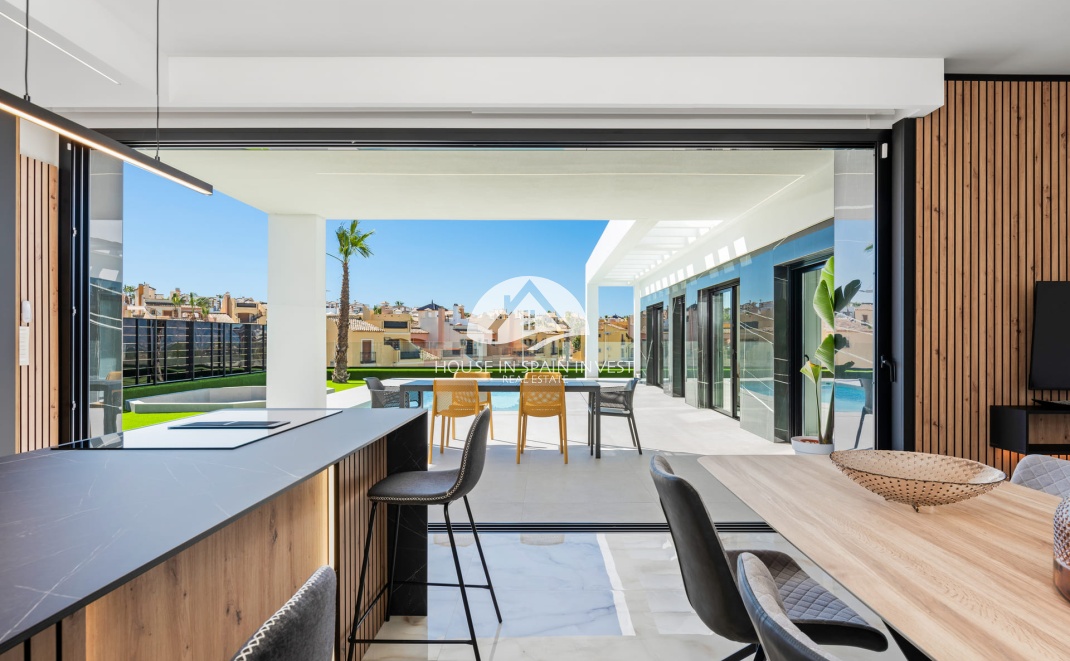 Obra nueva - Chalet - La Finca Golf