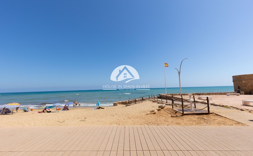 Resale - Apartment  - Torrevieja - La Mata