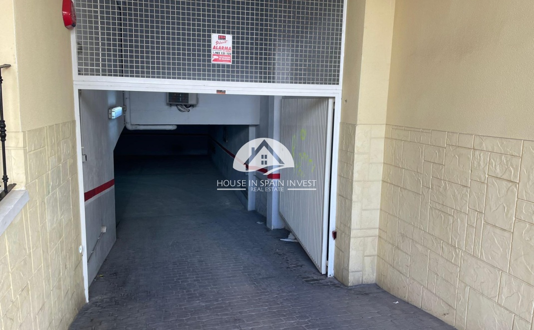 Resale - Garage - Torrevieja - Playa del Cura