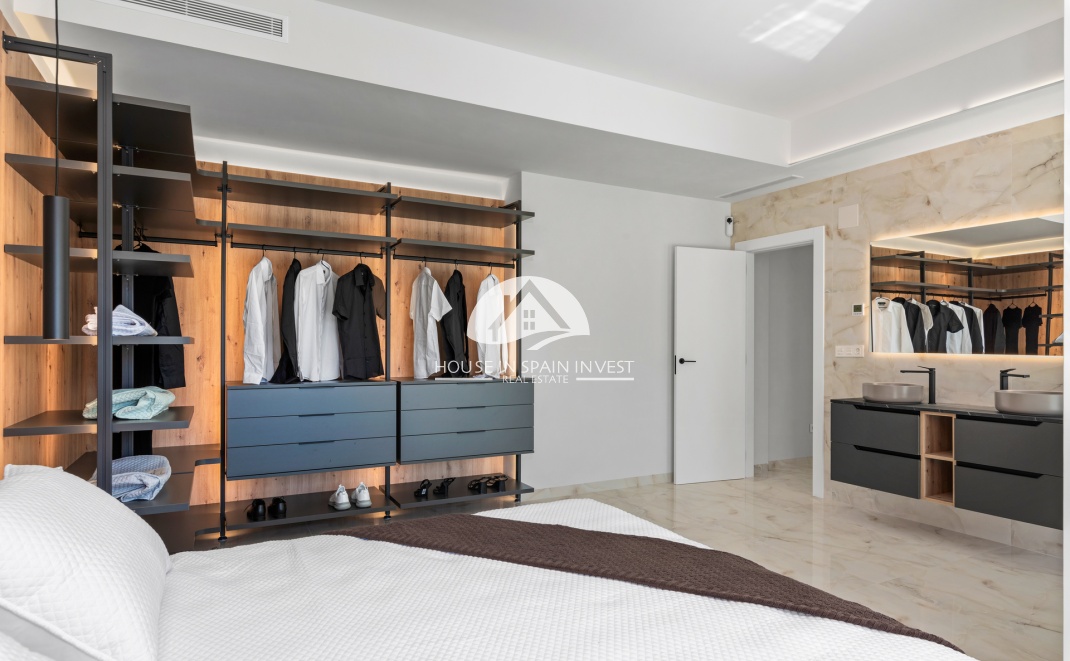 Obra nueva - Chalet - La Finca Golf