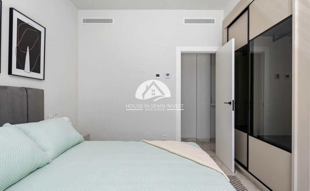 Obra nueva - Chalet - La Finca Golf