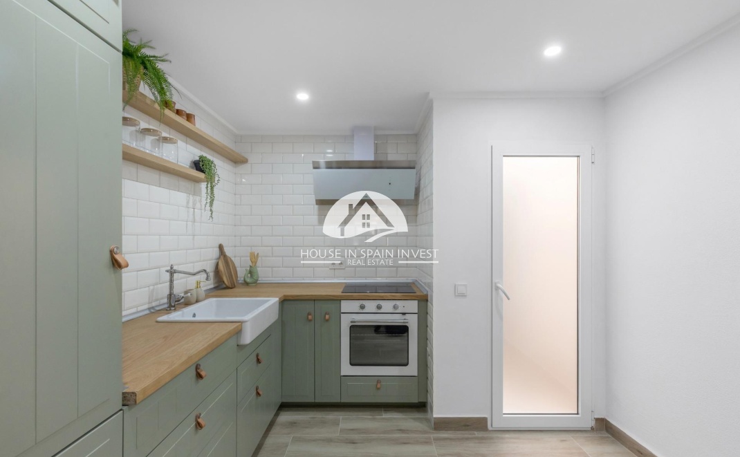 Resale - Townhouse - Torrevieja - Centro