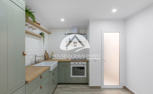 Resale - Townhouse - Torrevieja - Centro