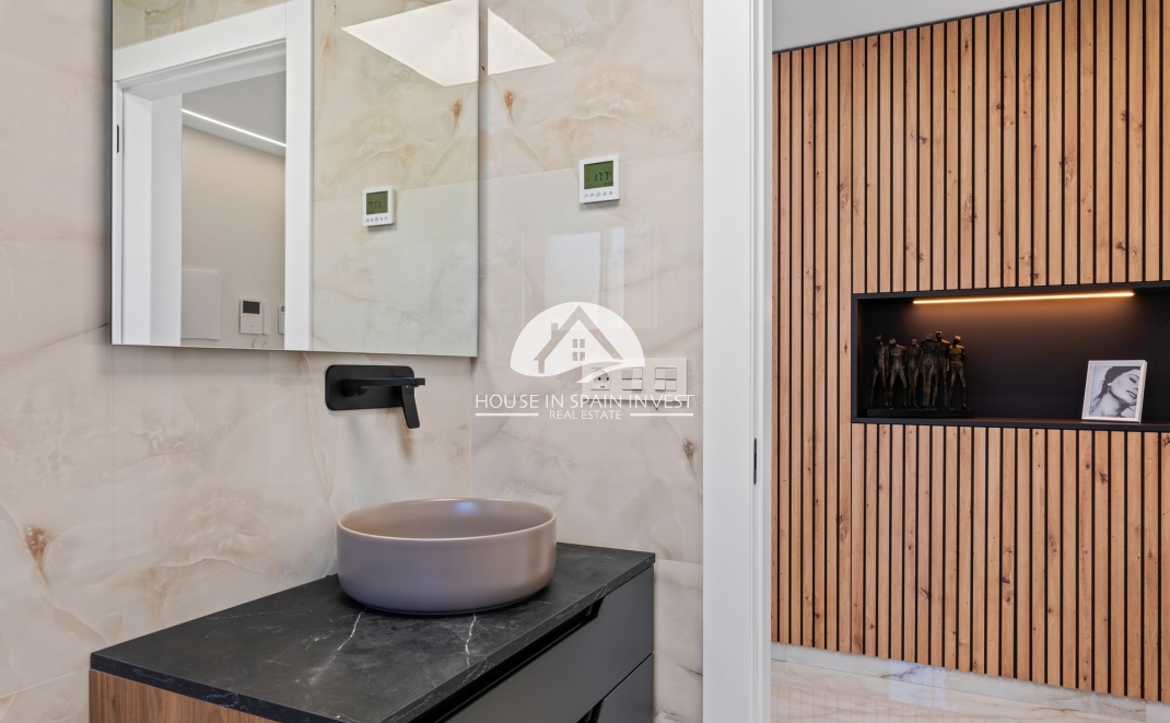 Obra nueva - Chalet - La Finca Golf