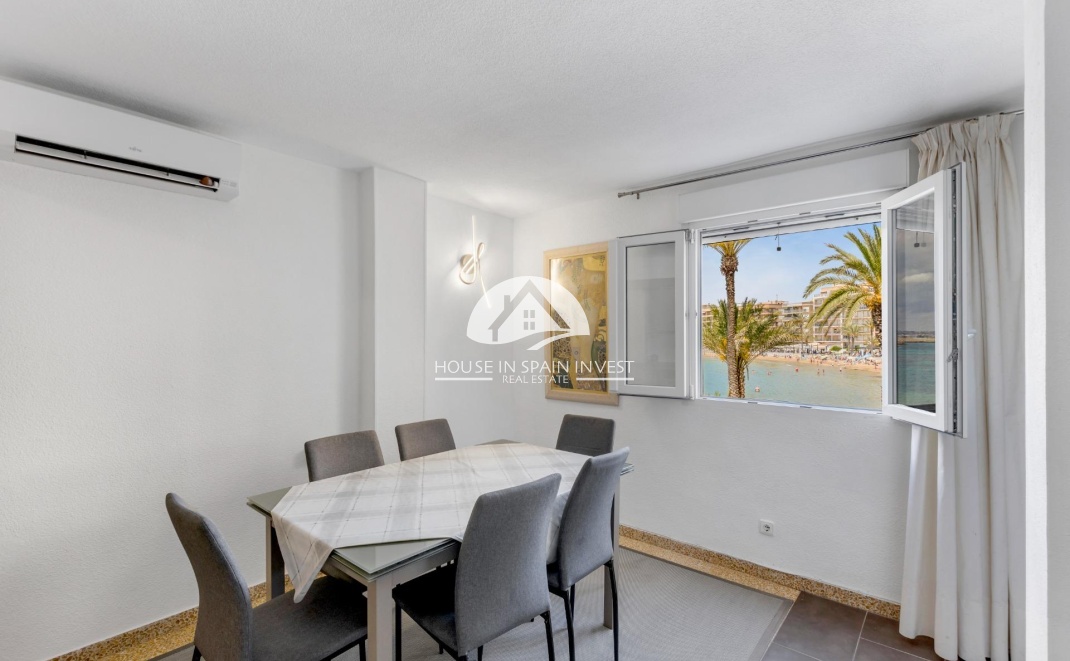 Resale - Apartment  - Torrevieja - Playa del Cura
