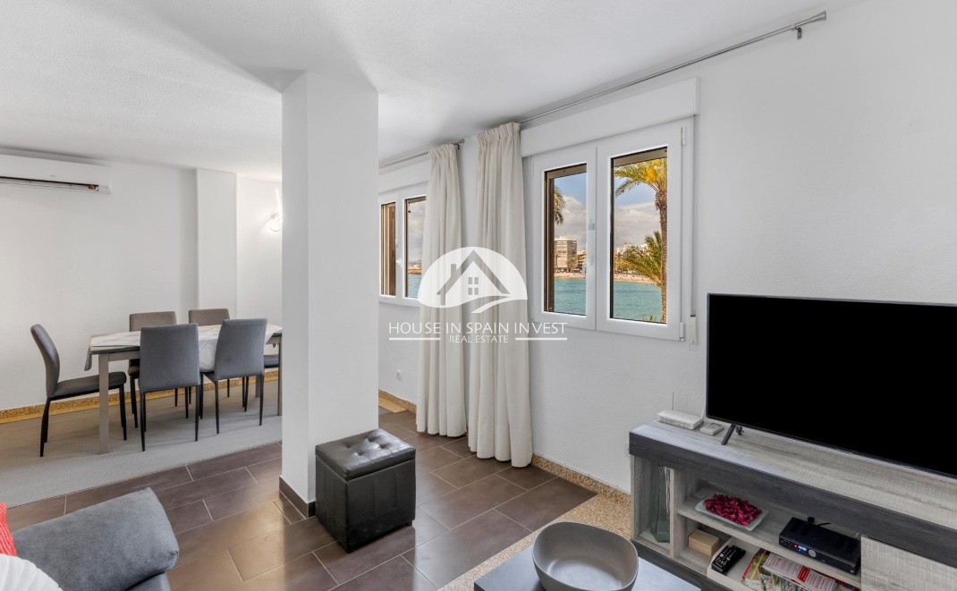 Resale - Apartment  - Torrevieja - Playa del Cura
