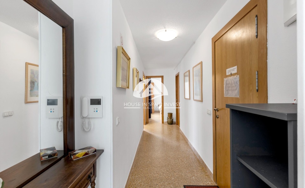 Resale - Apartment  - Torrevieja - Playa del Cura