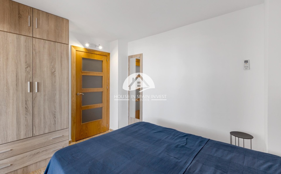 Resale - Apartment  - Torrevieja - Playa del Cura