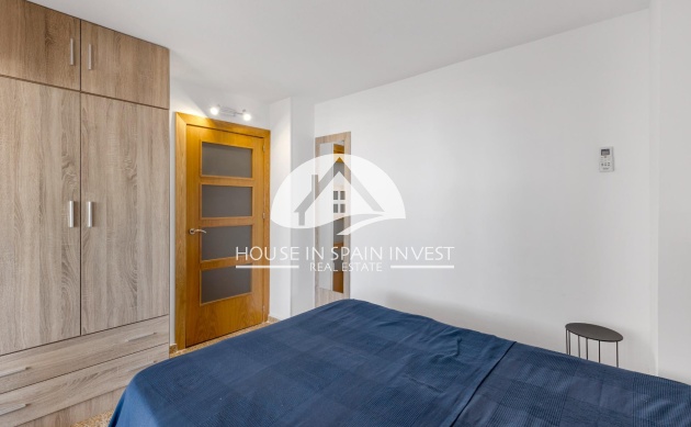 Resale - Apartment  - Torrevieja - Playa del Cura