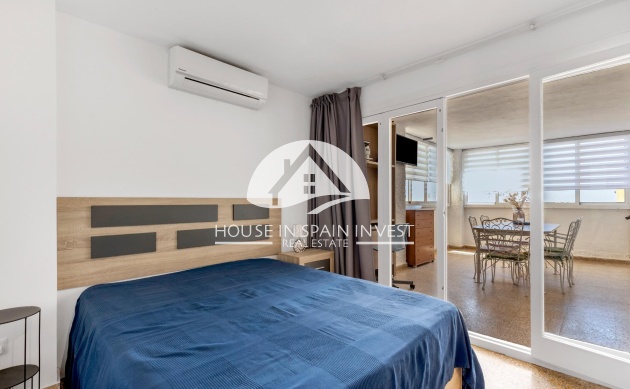 Resale - Apartment  - Torrevieja - Playa del Cura