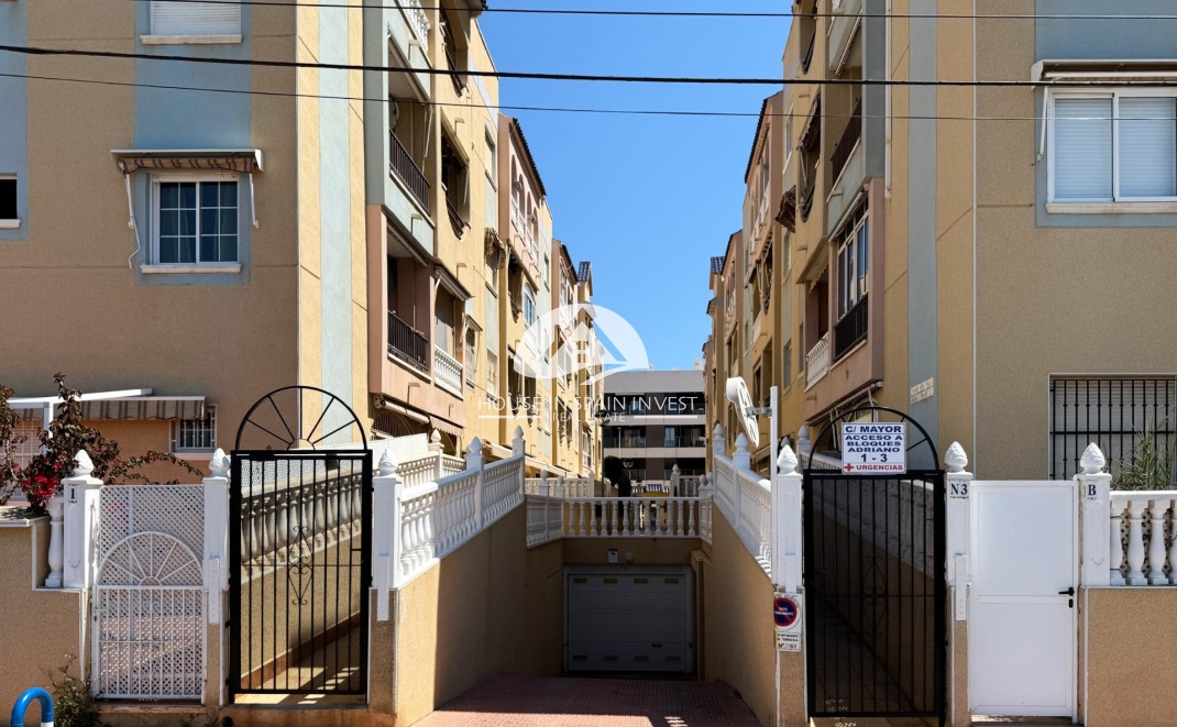 Resale - Ground floor bungalow - Torrevieja - La Mata