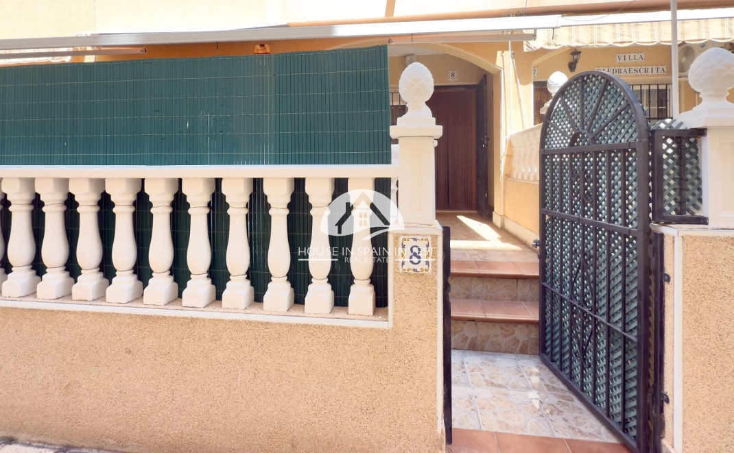 Resale - Ground floor bungalow - Torrevieja - La Mata