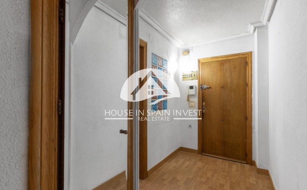 Resale - Apartment  - Torrevieja - Playa del Cura